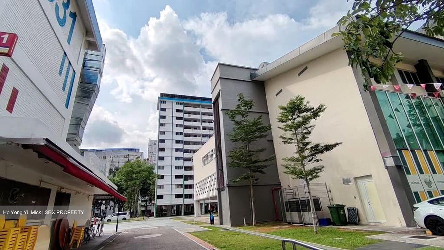 Bedok North Street 3 (D16), Shop House #588058591